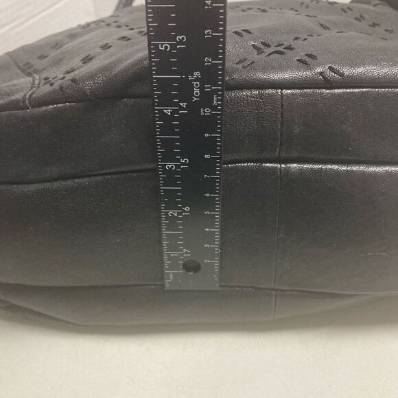 CHOCOLAT BLU Women’s Vegan Leather Handbag Black 10X4X12 Shoulder Bag Tote‎ - Picture 4 of 9